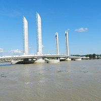 Vue depuis le quai des Chartrons