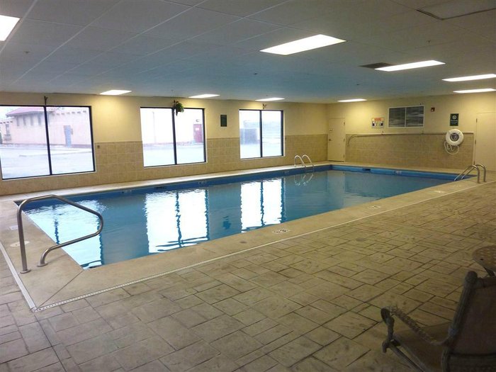 AmericInn by Wyndham Casper Event Center Area Pool: Pictures & Reviews ...