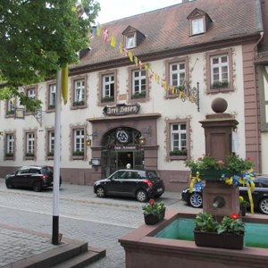 front of Hotel Drei Hasen