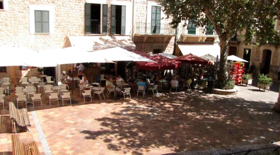 The patio at Cafe Sa Placa