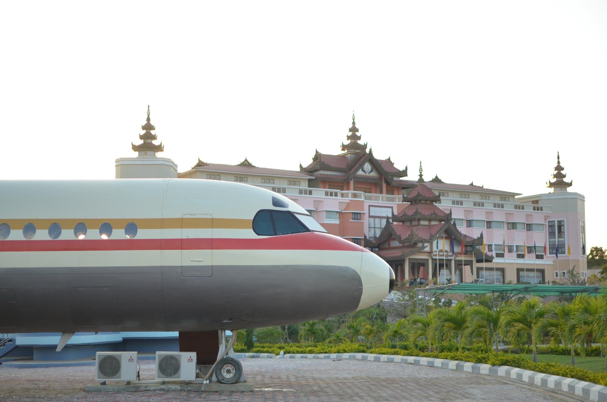 Sky Palace Hotel & Cafe Flight by null