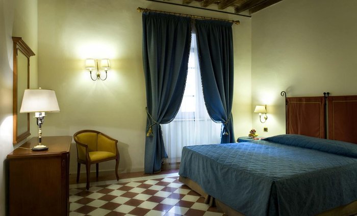 Antica Dimora Alla Rocca Rooms: Pictures & Reviews - Tripadvisor