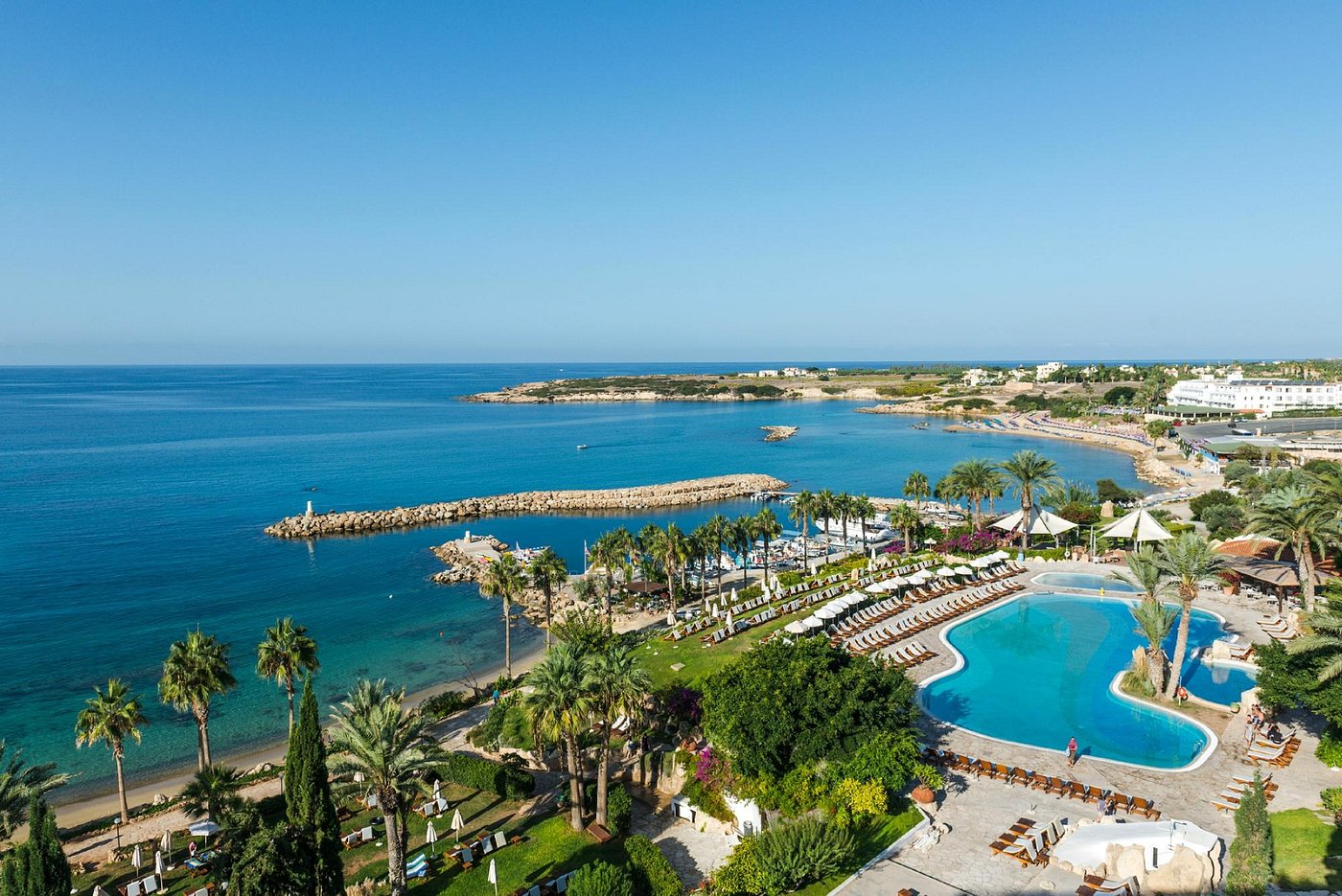 Coral beach отзывы. Корал Бич отель Пафос Кипр. Coral Beach Hotel & Resort 5*. Корал Бич Резорт Кипр. Пафос / Paphos Coral Beach Hotel & Resort 5.