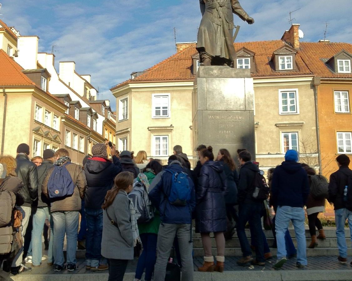 orange walking tour warsaw