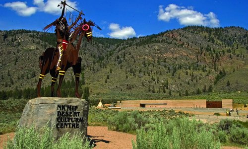 Chief's Statue welcoming guests