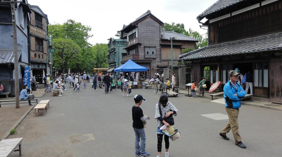Shopping street