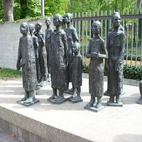particolare del monumento