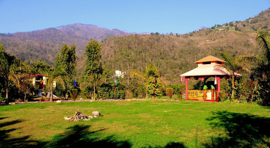 Open gardens in front of pashupatinath Temple