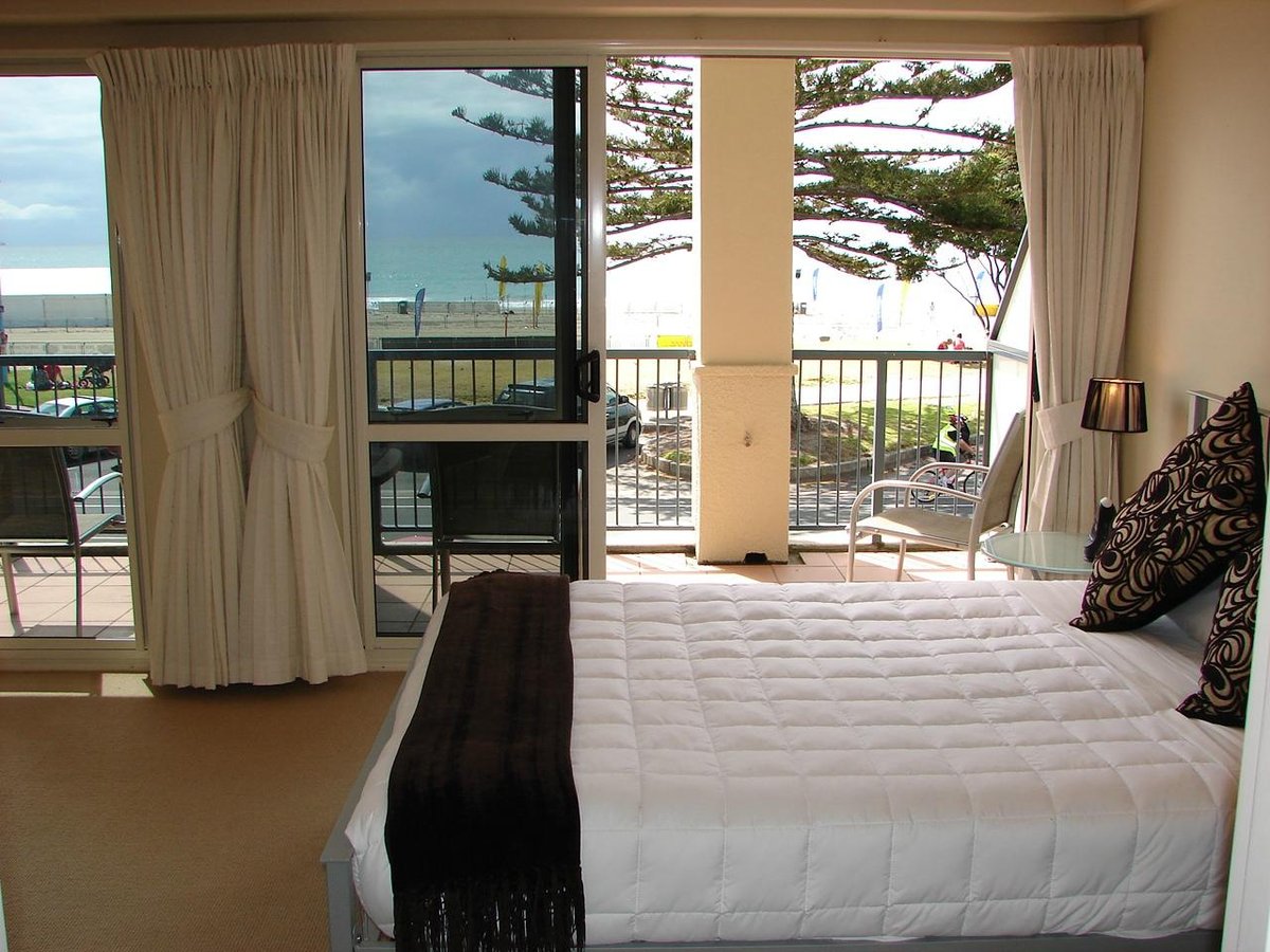 Pavilion Beachfront Apartments Beach: Pictures & Reviews - Tripadvisor