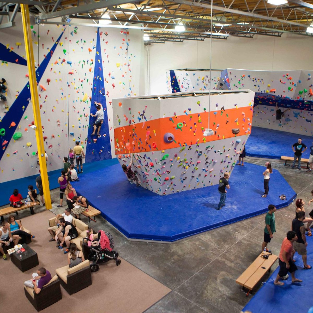 2022-top-out-climbing-gym