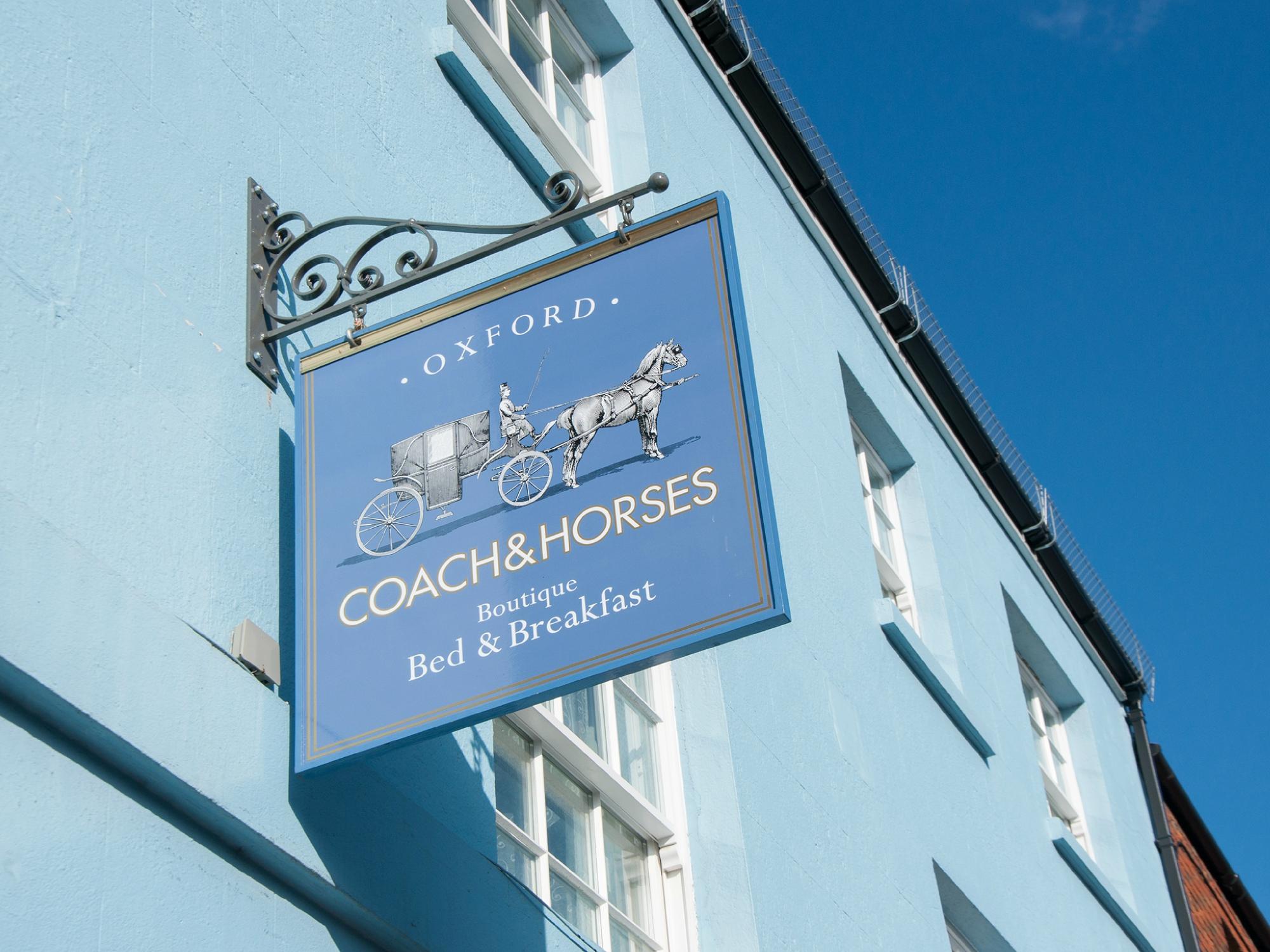 Discovering Oxford Coach and Horses: A Journey Through History and Services in the USA