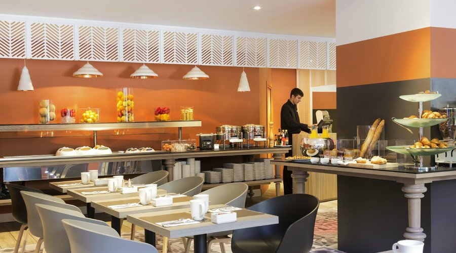 Restaurant - Buffet petit-déjeuner/Buffet breakfast