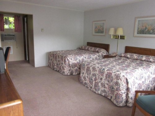 CREST MOTEL - Prices & Hotel Reviews (Bartlett, IL)