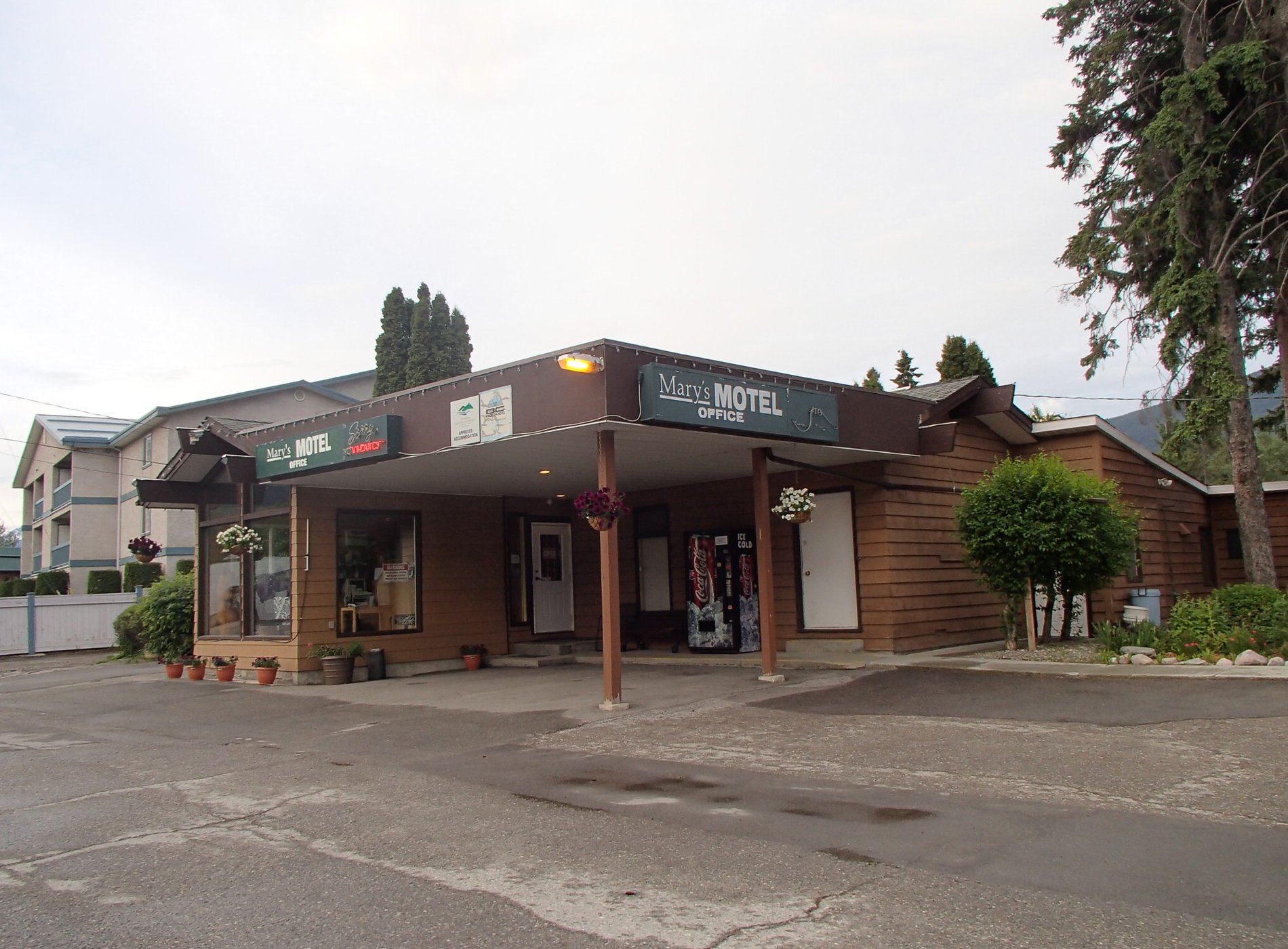 Mary's Motel by null