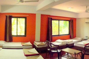 Room & Suite