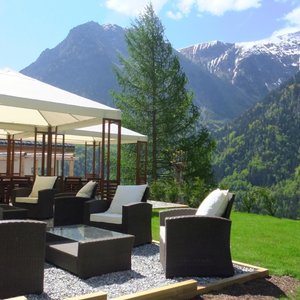 Garden & Terrace