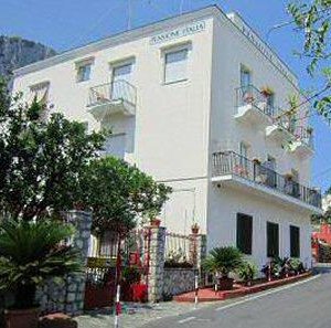 Vista albergo italia sulla spiaggia di Capri