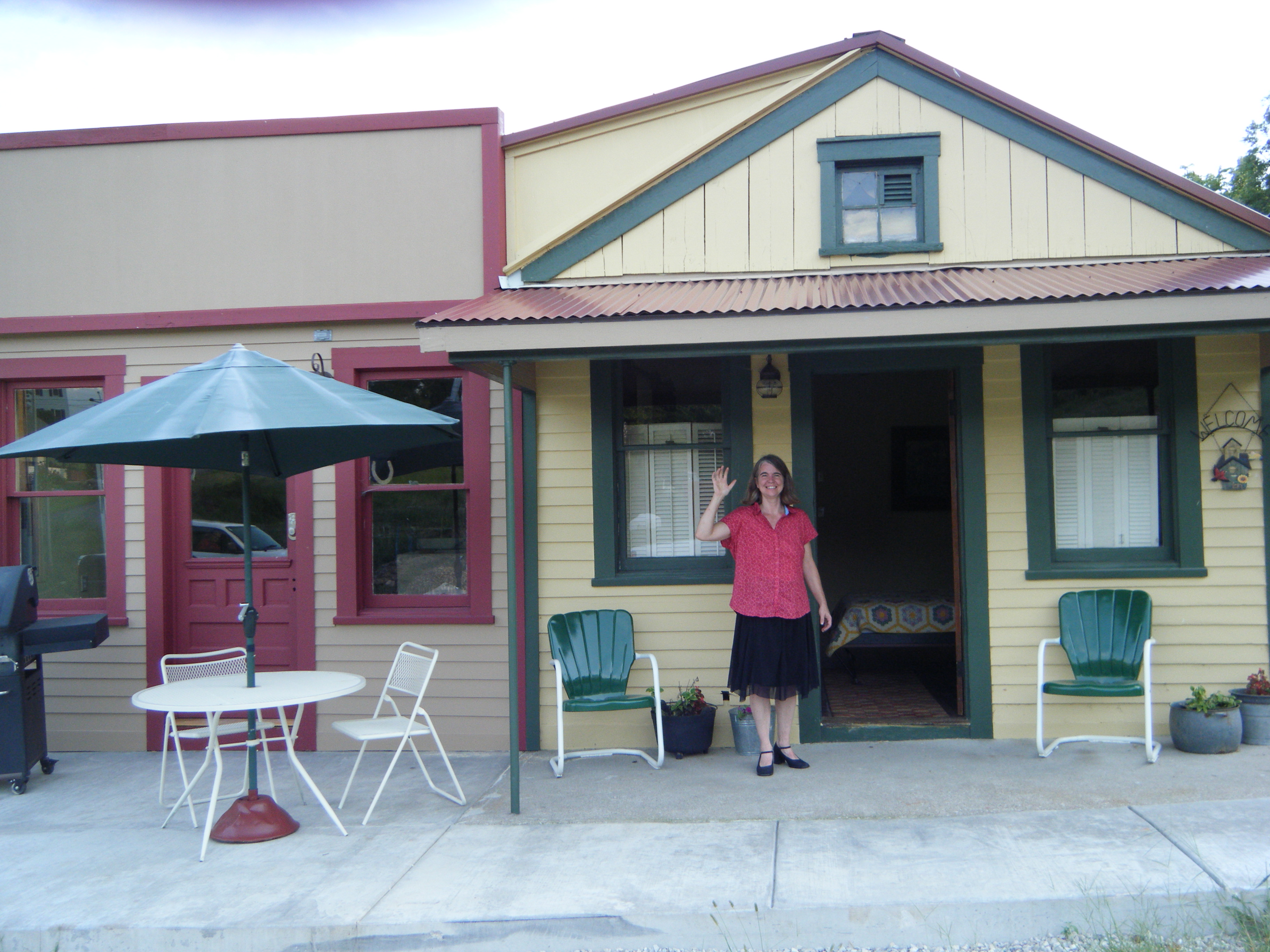 JOEY'S BIRD HOUSE B&B (McKittrick, MO) - Tarifs 2024