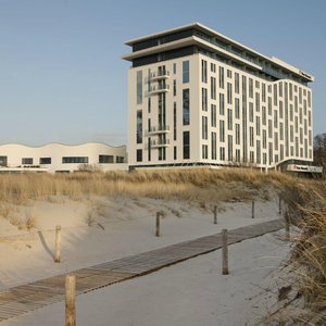 a-ja Warnemünde. Das Resort. Außenansicht.