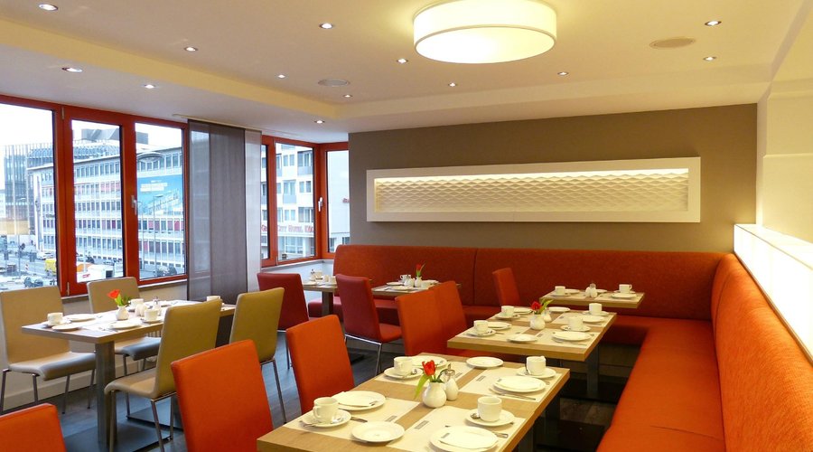 Breakfast room