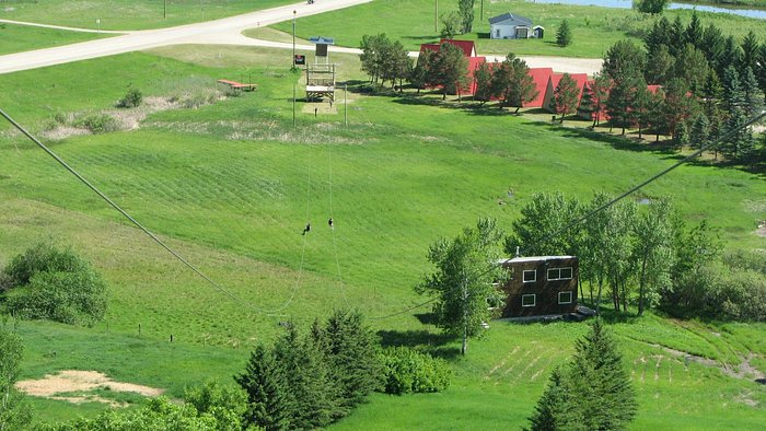 HOLIDAY MOUNTAIN  Ski & Snowboard, La Rivière, Manitoba