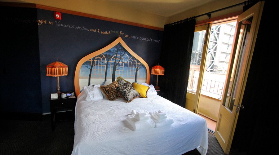 Balcony room