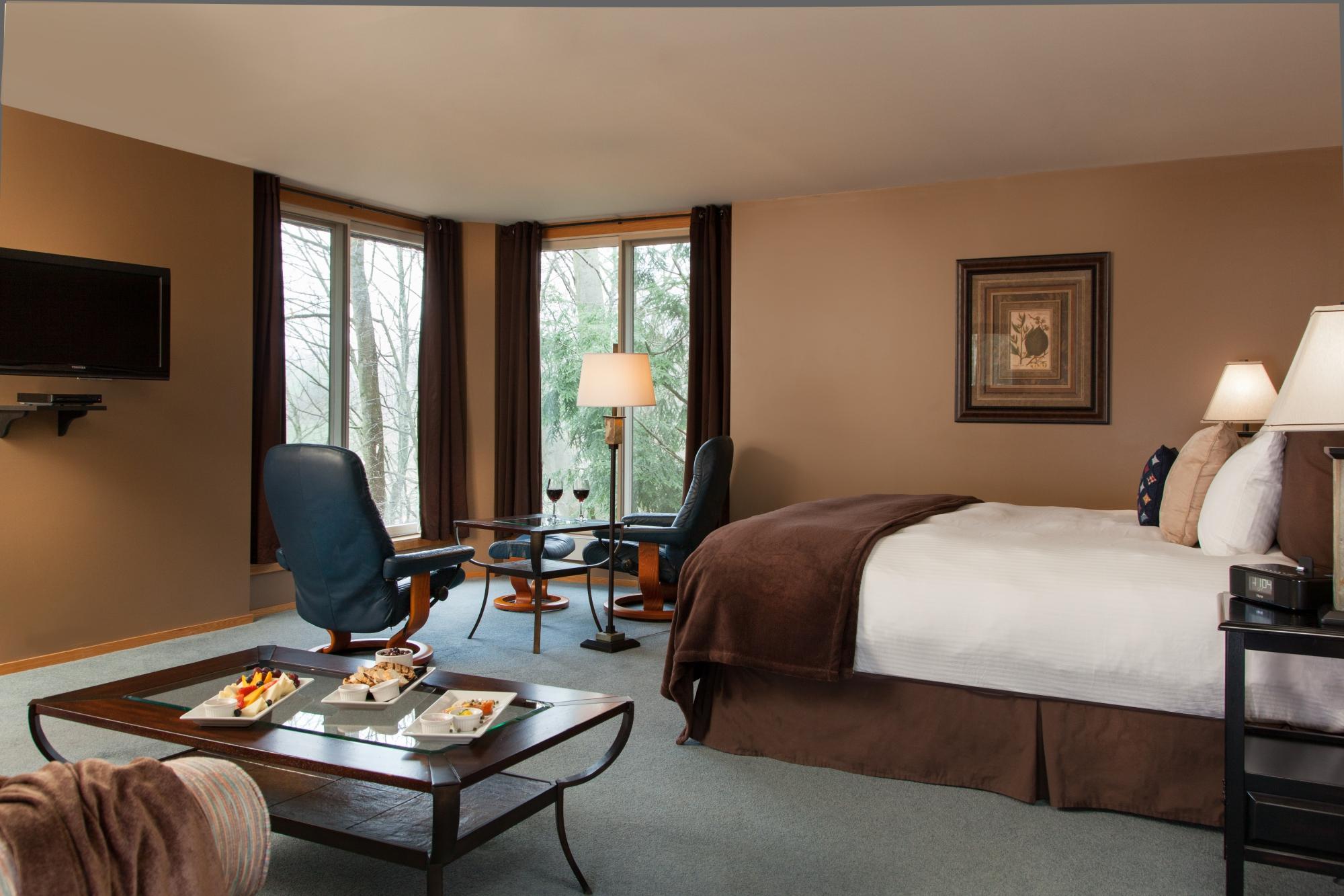 The Inn at Honey Run Rooms: Pictures & Reviews - Tripadvisor The Inn at Honey Run Rooms: Pictures & Reviews - Tripadvisor