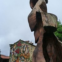Um belo mural de história da cidade