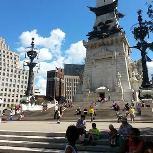 Indiana State Capitol Tour Office Parking - Find Parking near Indiana State  Capitol Tour Office