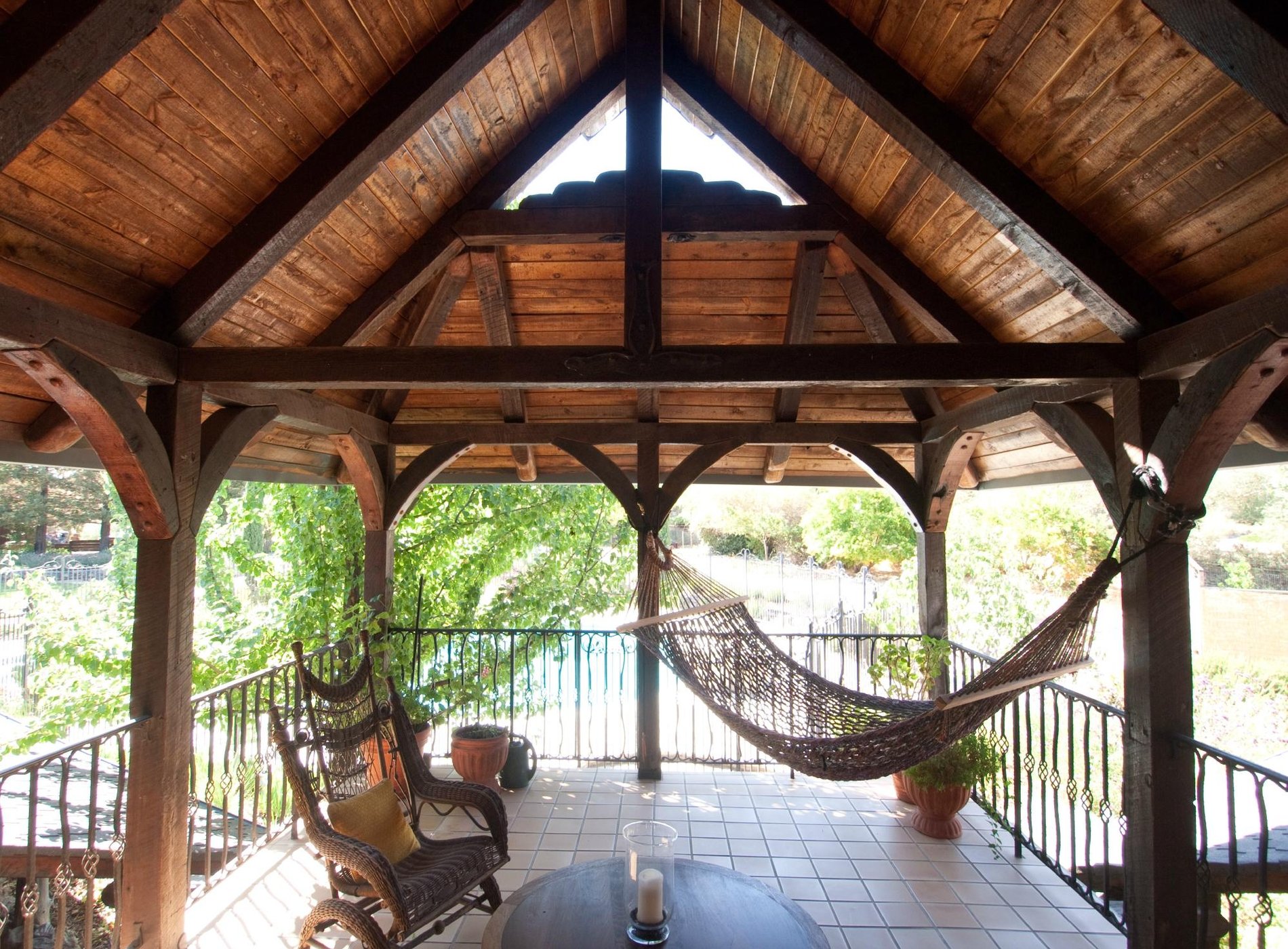 Inn Paradiso by null