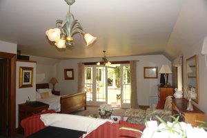 Room & Suite