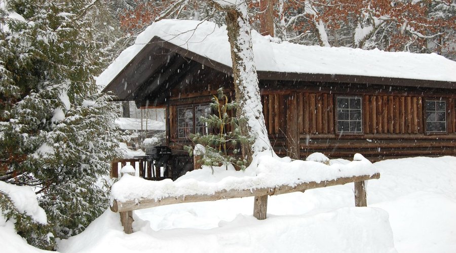 Cabin 1 in Winter