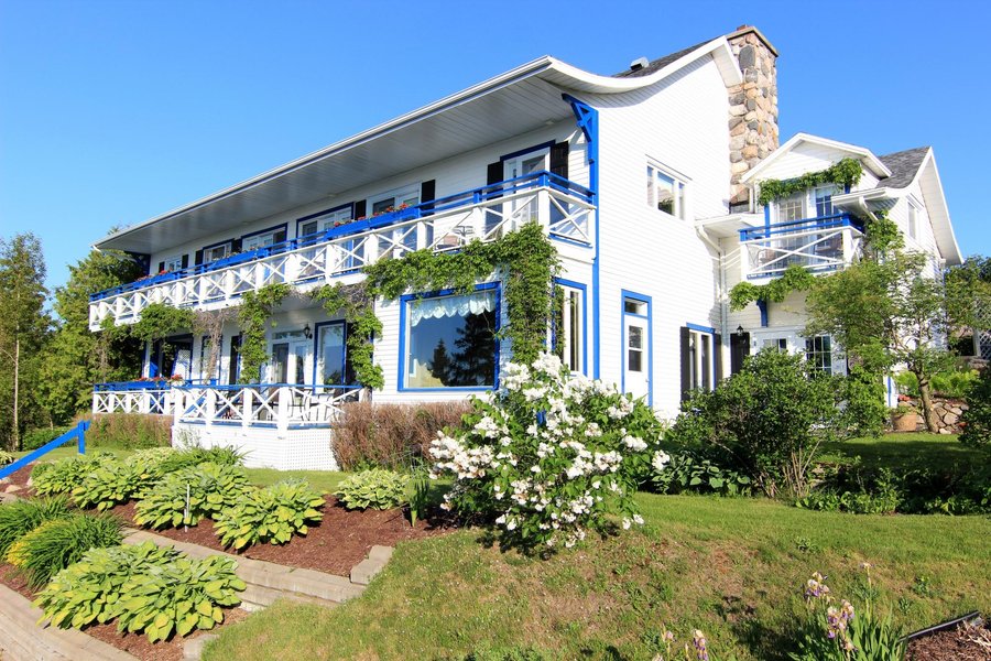 Auberge Fleurs De Lune La Malbaie Canada