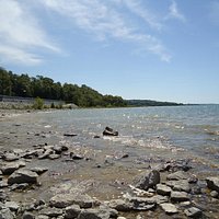The trail is off to the left. We got off and enjoyed the shore for a while.