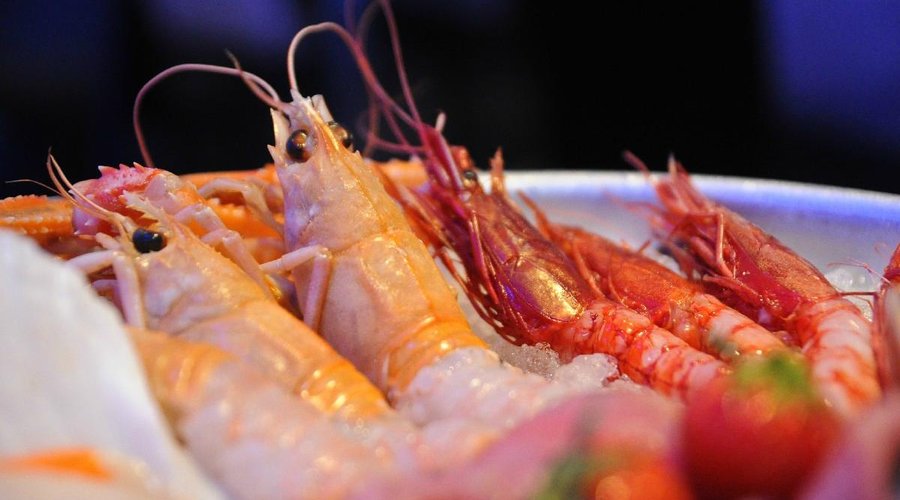 scampi e gamberi "nudi e crudi"