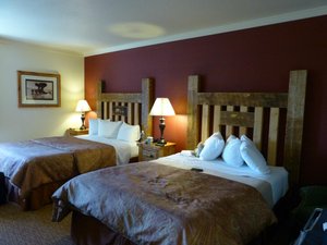 Room & Suite