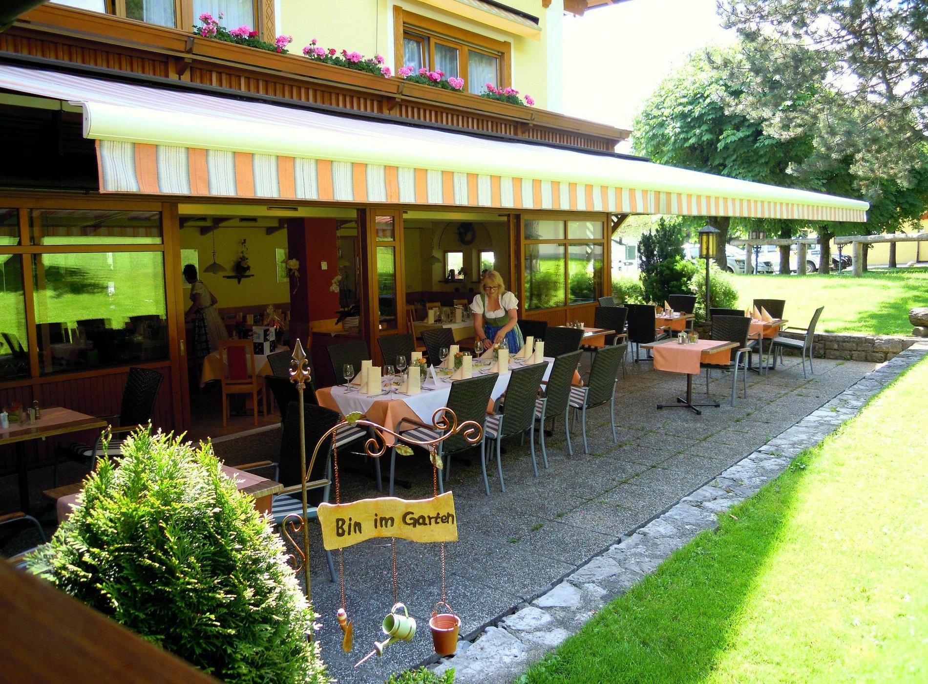 Landgasthof Reitsamerhof | Wirtshaus & Hotel by null