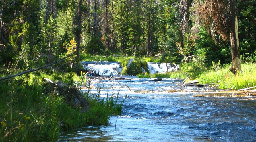 Waterfalls at end of Hosmer Lake