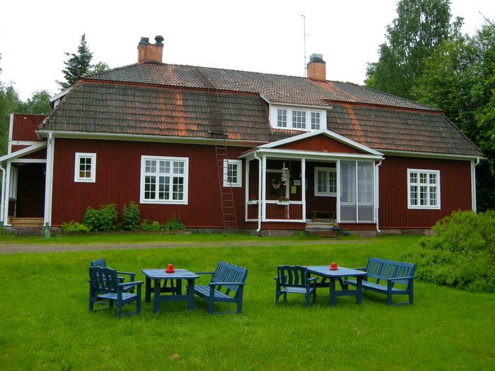 LANSMANSGARDEN VANDRARHEM: Reviews (Sarna, Sweden) - Photos of ...