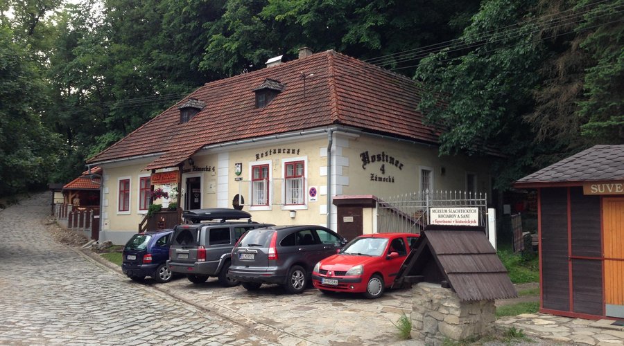 KASTELAN - RESTAURANT & BREWPUB, Oravsky Podzamok - Restaurant Reviews, Photos & Phone Number - Tripadvisor
