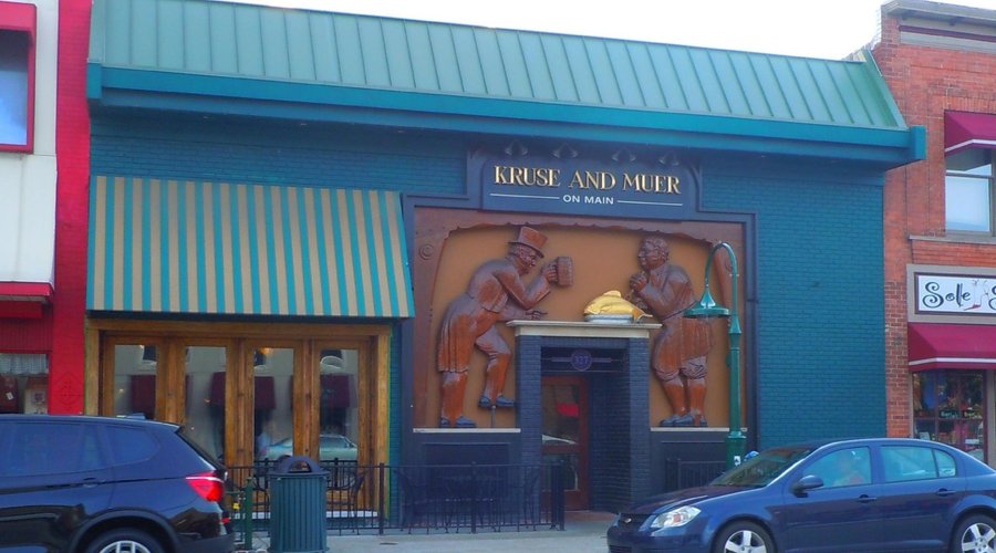 Kruse and Muer on Main