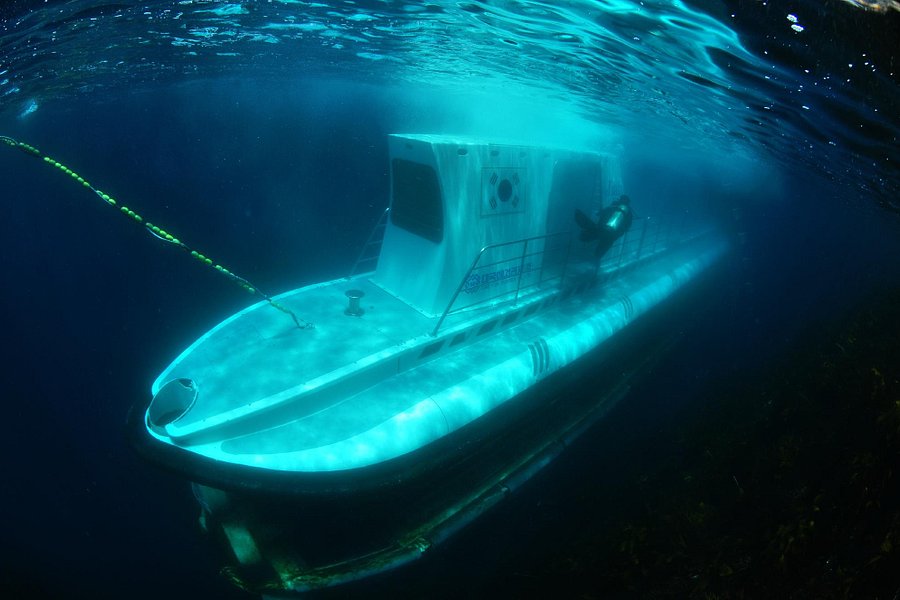 submarine tour jeju island