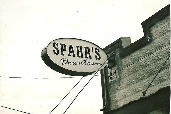 Spahr S Seafood ?w=600&h=400&s=1