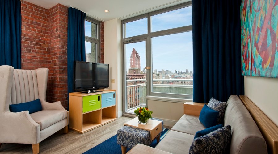 Newly Renovated Luxury Penthouse Suite