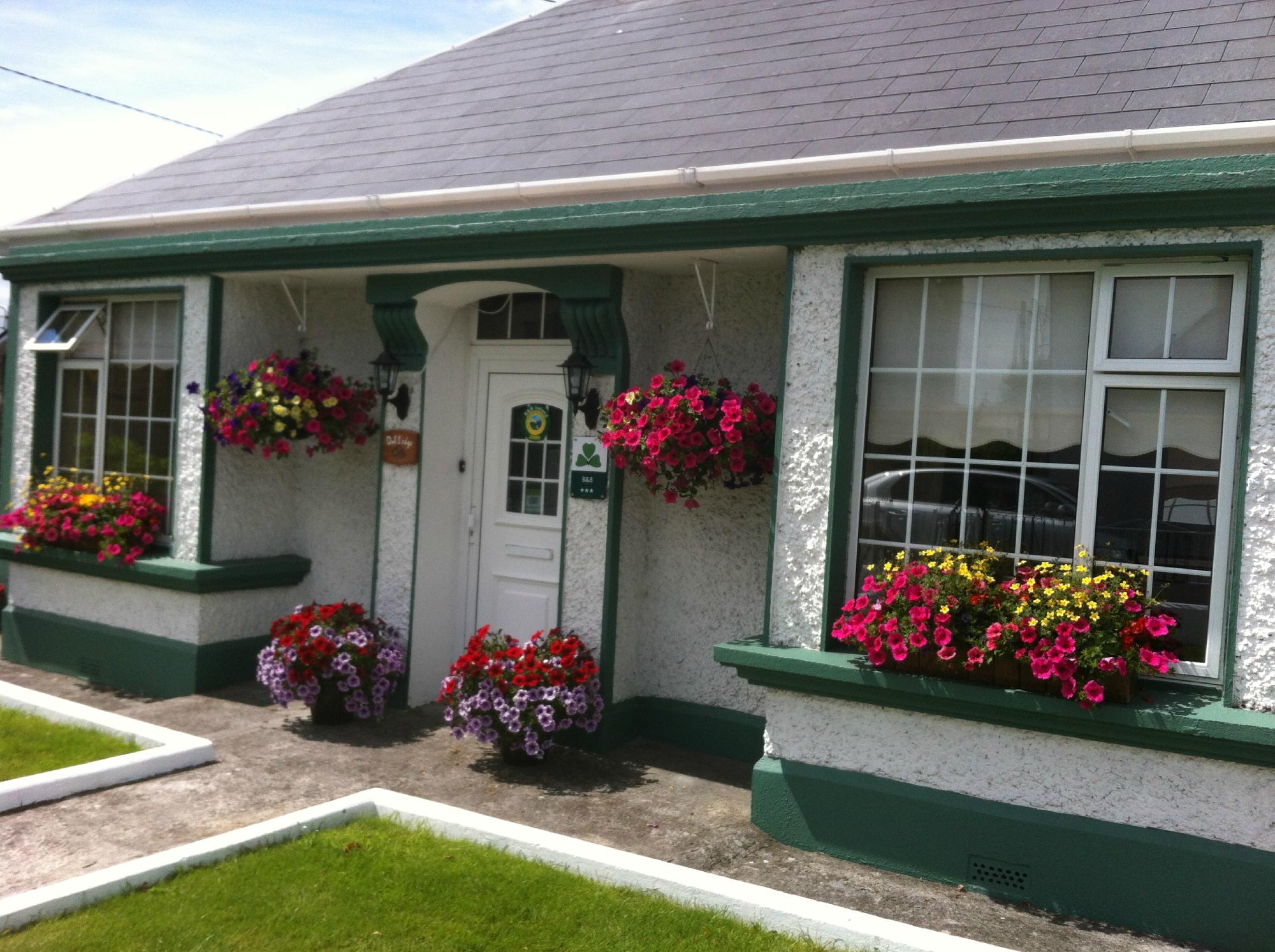 OAK LODGE BED & BREAKFAST - Prices & B&B Reviews (Portumna, Ireland)