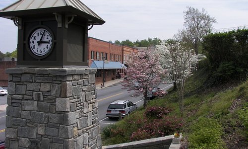 Downtown Tryon in the spring.
