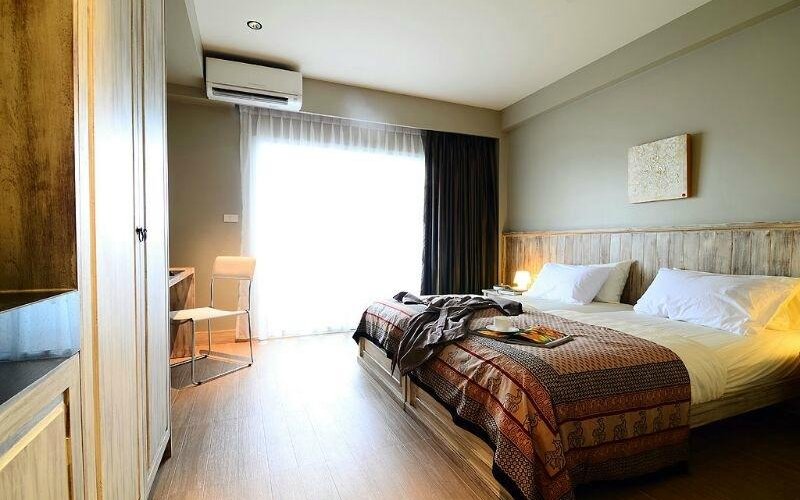 Twin Bed Room