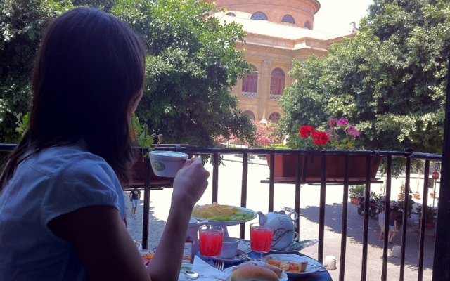colazione camera 107