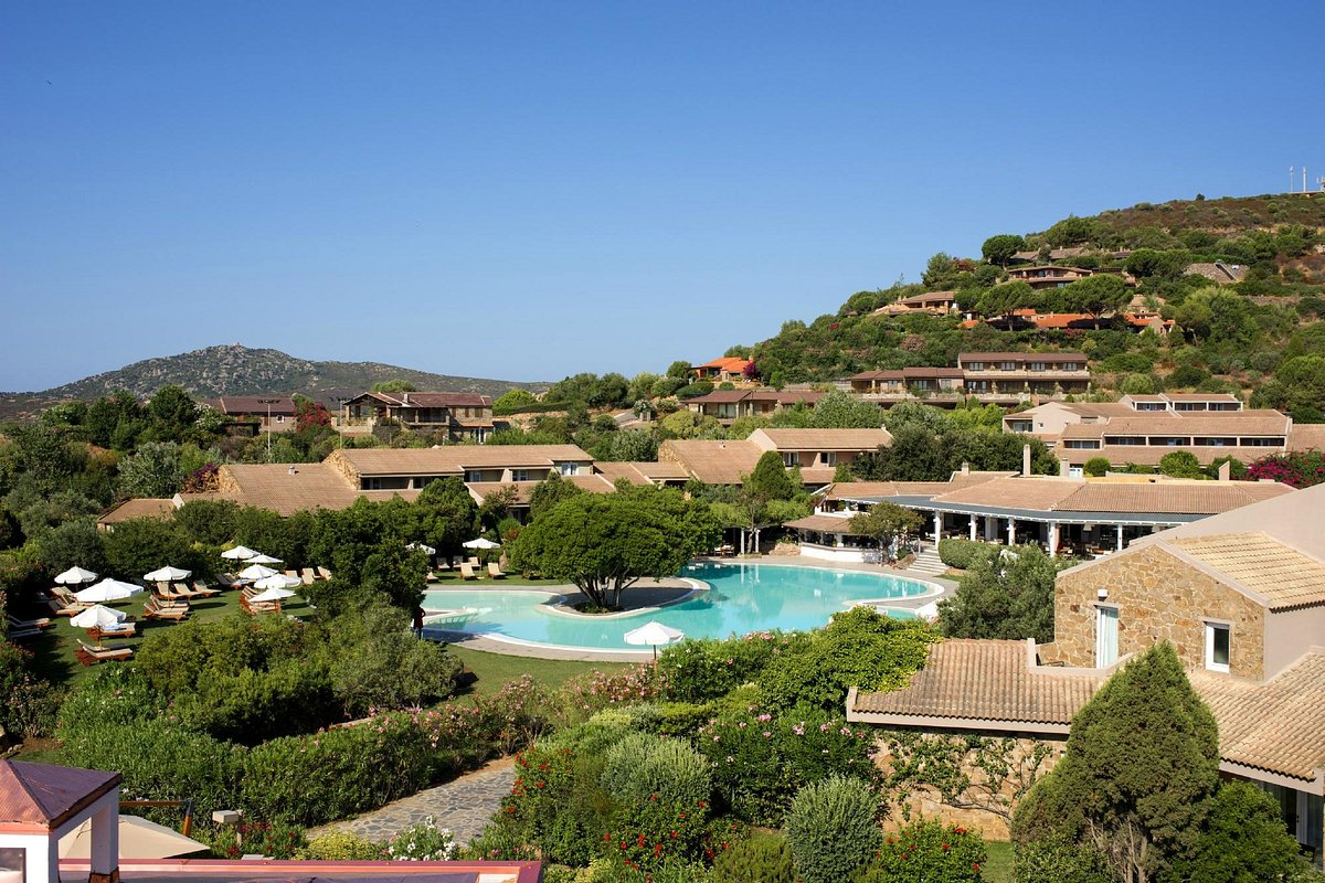 Hotel Village Chia Laguna Resort, hotel a Sardegna