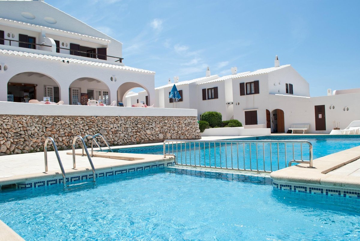 APARTAMENTOS SA CALA - Prices & Condominium Reviews (Spain/Menorca)